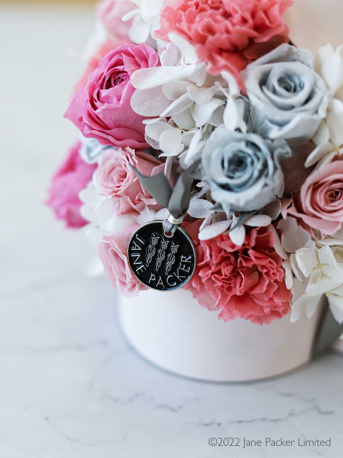 ＊*..jewel rose..＊°..華やかアレンジ　プリザーブドフラワー jewel rose..＊°..華やかアレンジ プリザーブドフラワー jewel rose