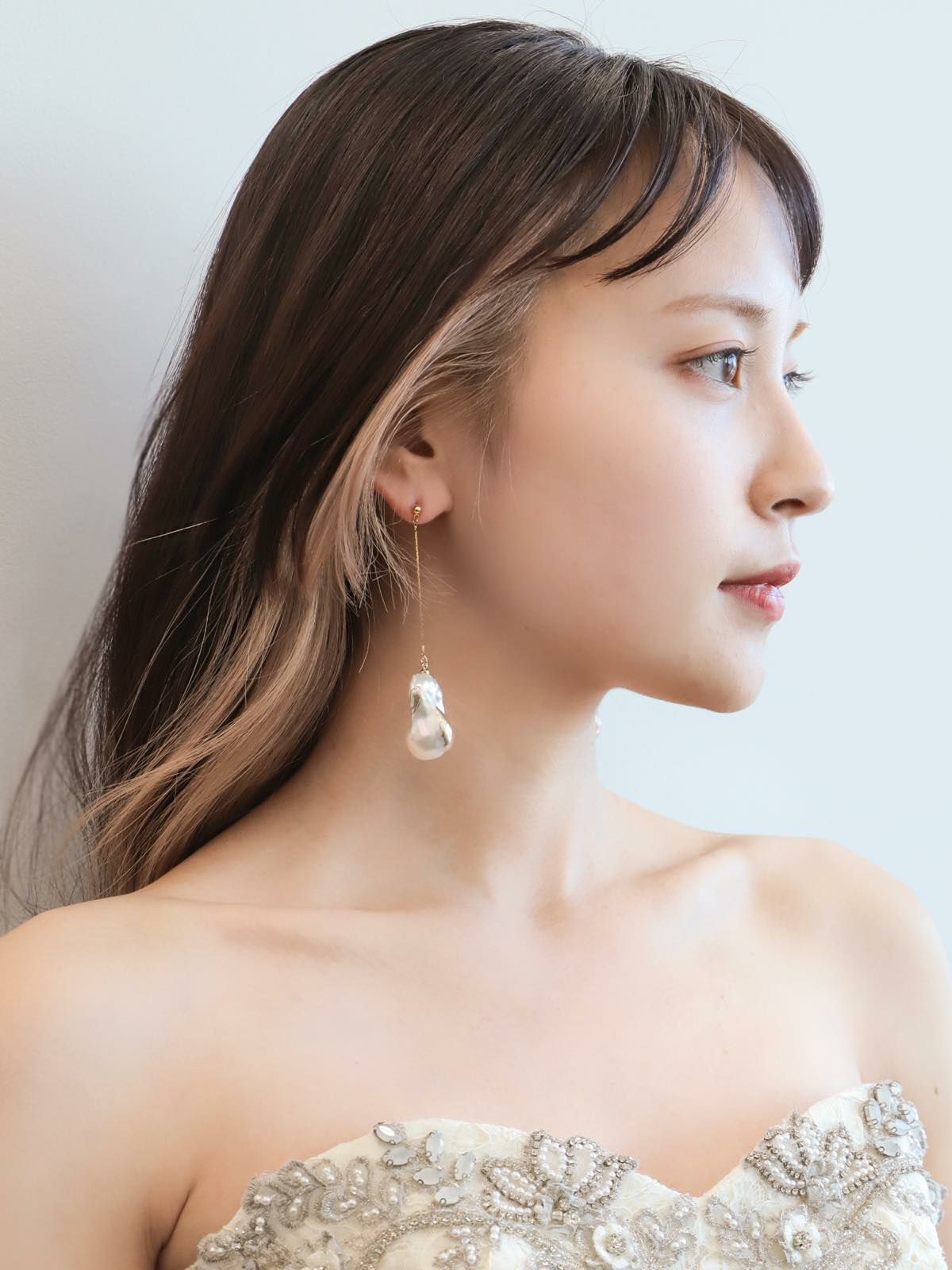 White Oyster Drop Earring&Pierce - Vintage Gold 【WDP-ER-02】 バロックパール/オイスターパール /淡水パール/ピアス/イヤリング | DRESSY ONLINE[ドレシーオンライン] by プラコレ