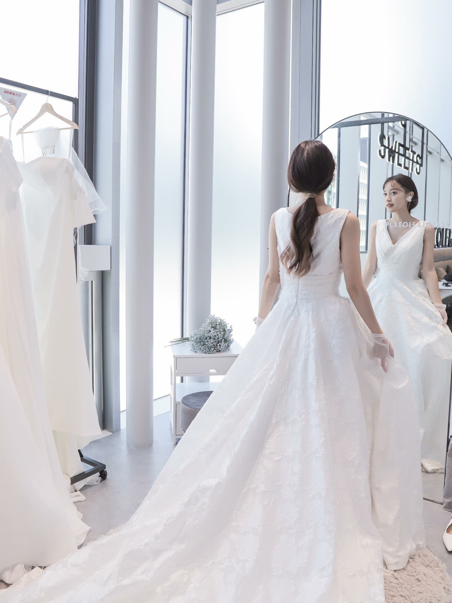 カットジャカード フラワードレス〈PD-WDOR-231〉 | DRESSY ONLINE 