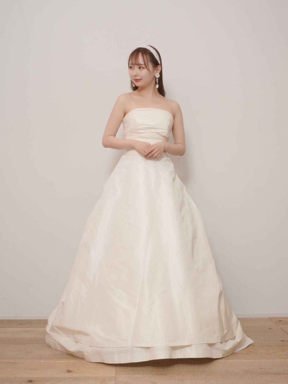 送料込/関税込■REBECCA VALLANCE■ストラップレス ガウン Rebecca Vallance Clothing for Women - FARFETCH