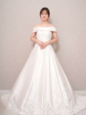 Coast* プレミアムオーキッド長袖レース ウェディングドレス Coast* プレミアムオーキッド長袖レース ウェディングドレス